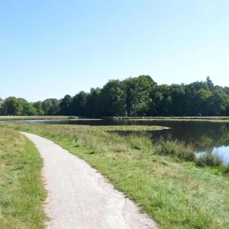 In By Veluwe, Cleaning Included Feriehus