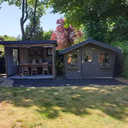 In By Veluwe, Cleaning Included Feriehus Garderen